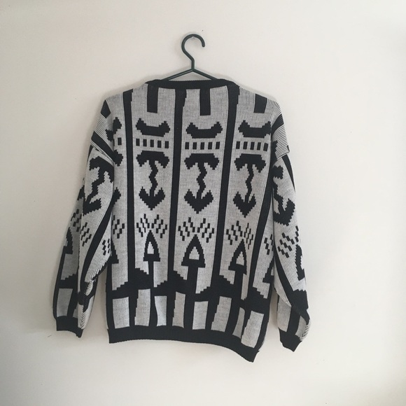 Sweater brand unknown - Picture 2 of 2